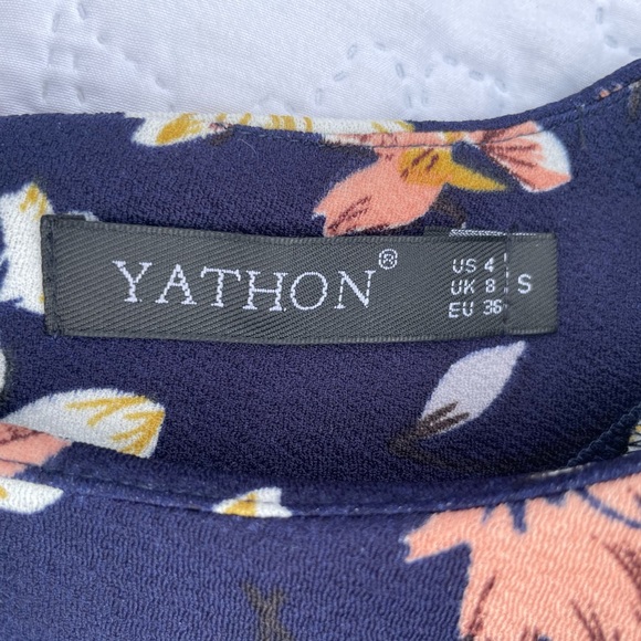 Pretty Floral Dress with Ruffles - Picture 4 of 5